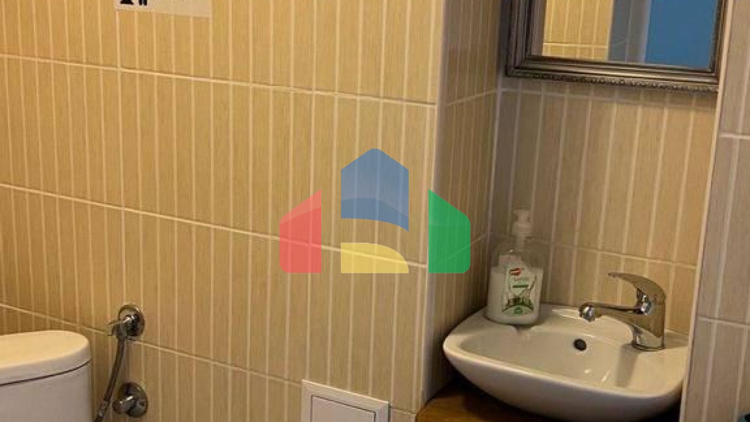 Отель в Бечичи на 17 апартаментов