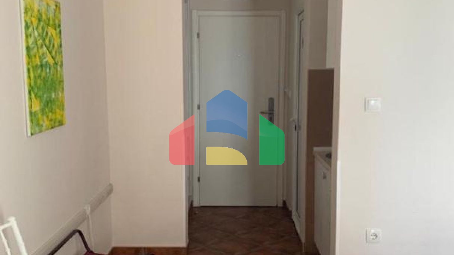 Отель в Бечичи на 17 апартаментов