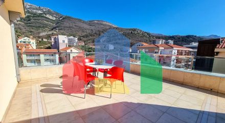 Spacious apartment in a good location, fully furnished in Becici
