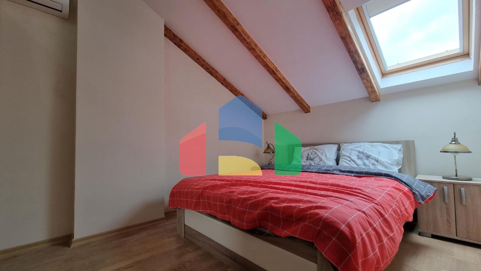 Просторная квартира в хорошей локации полностью меблированная в Бечичи