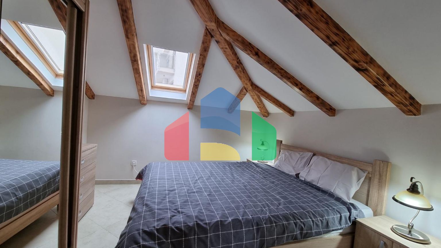 Просторная квартира в хорошей локации полностью меблированная в Бечичи