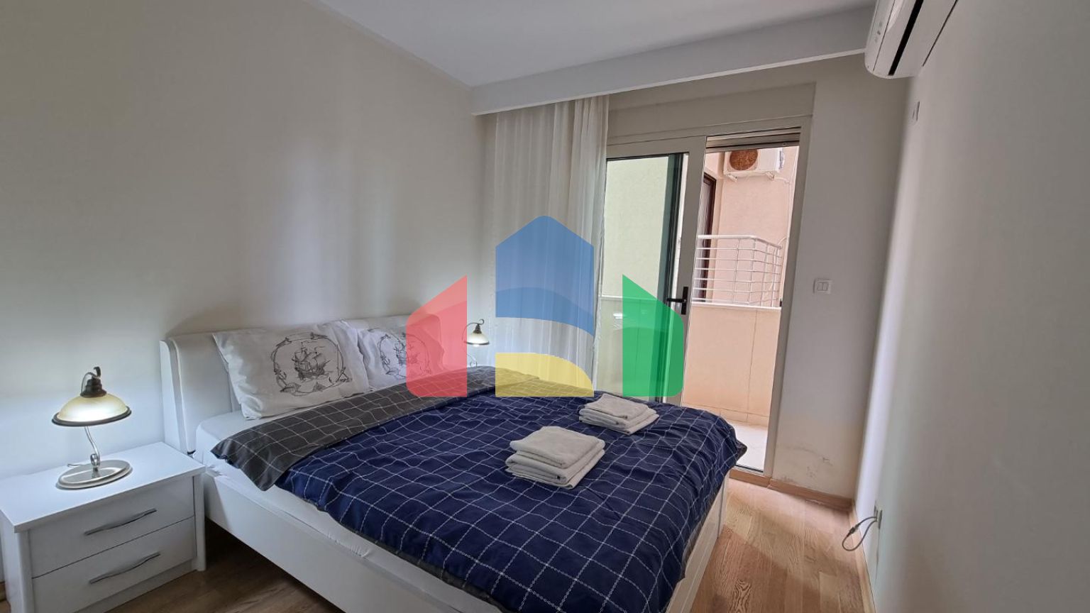 Просторная квартира в Бечичи