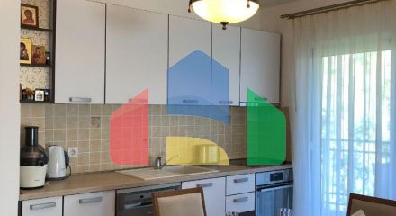 SPACIOUS 3 BEDROOM APARTMENT IN BECICI.