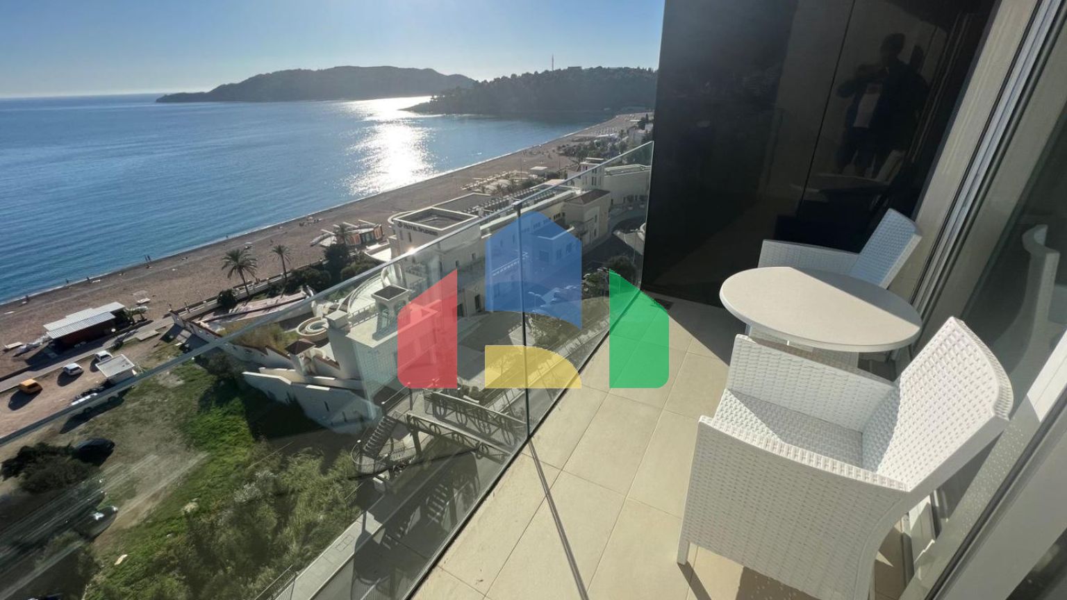 Квартира класса люкс с 1 спальней на 1 линии моря