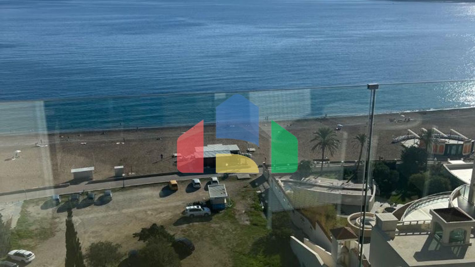 Квартира класса люкс с 1 спальней на 1 линии моря