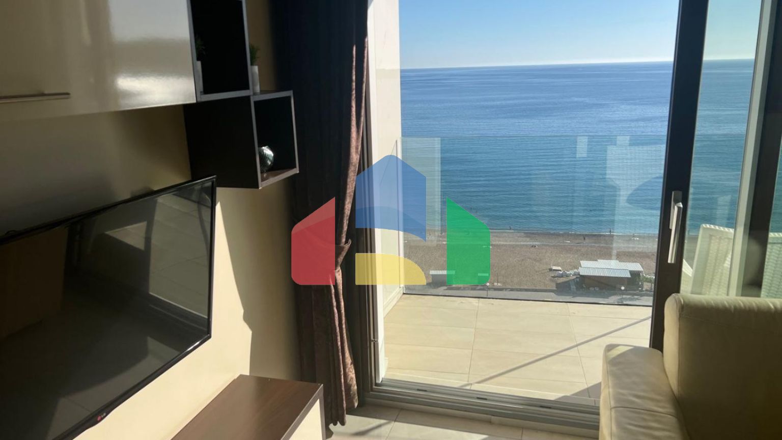 Квартира класса люкс с 1 спальней на 1 линии моря