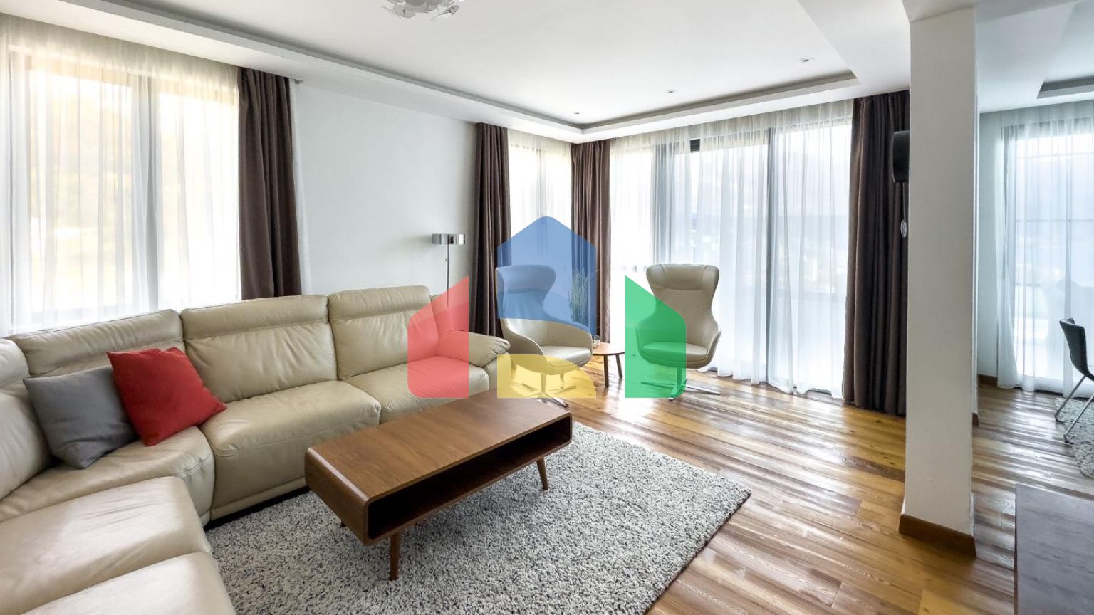 Роскошный двухэтажный пентхаус в Бечичи