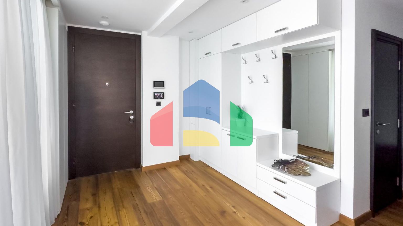 Роскошный двухэтажный пентхаус в Бечичи