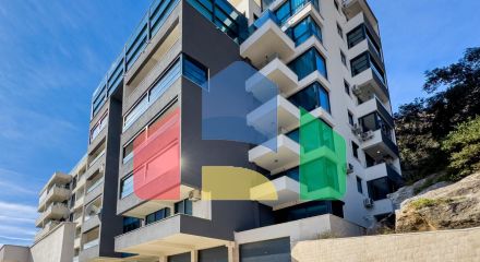 Роскошный двухэтажный пентхаус в Бечичи