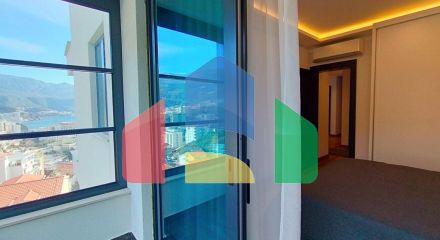 Роскошный двухэтажный пентхаус в Бечичи