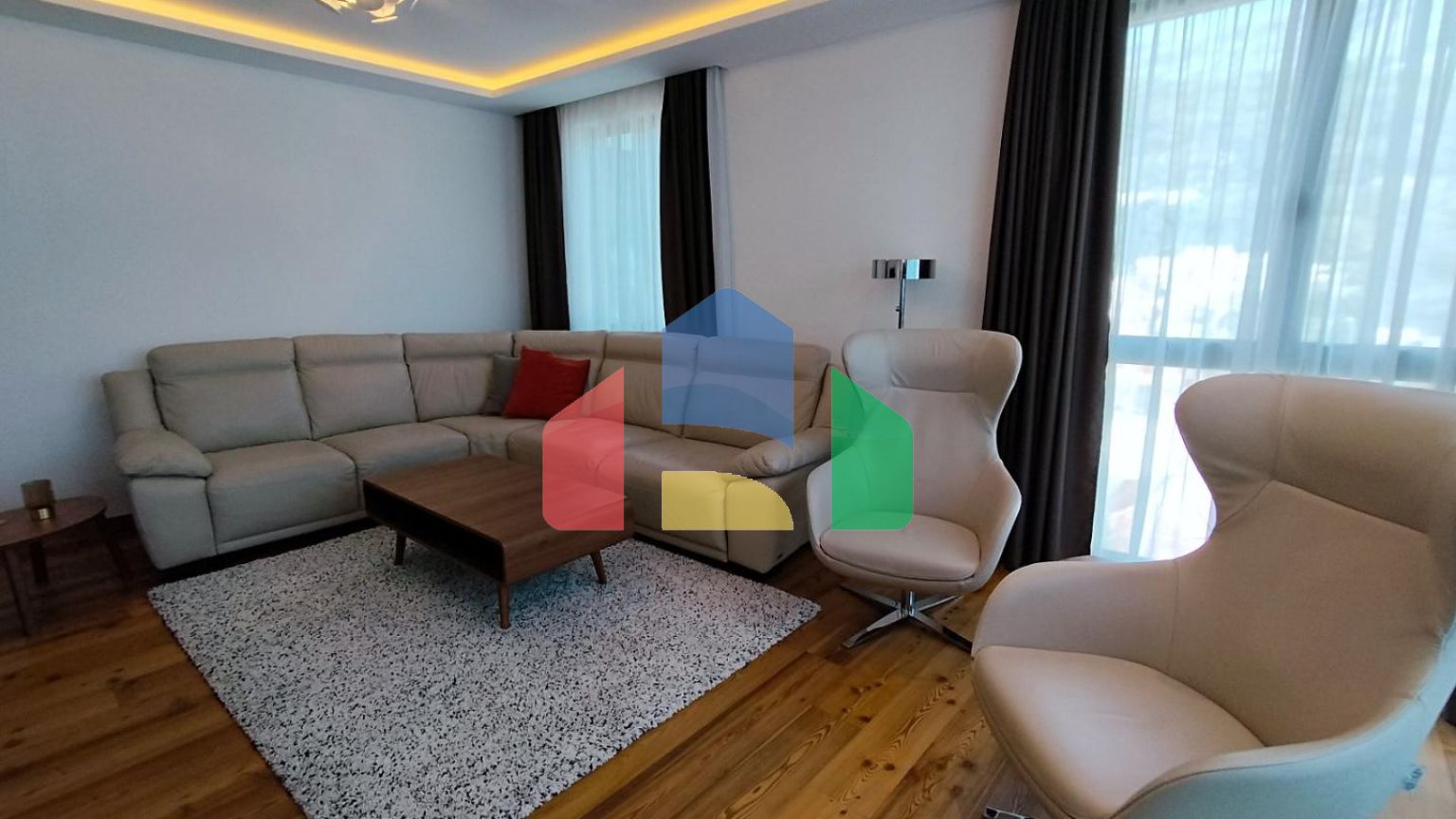 Роскошный двухэтажный пентхаус в Бечичи