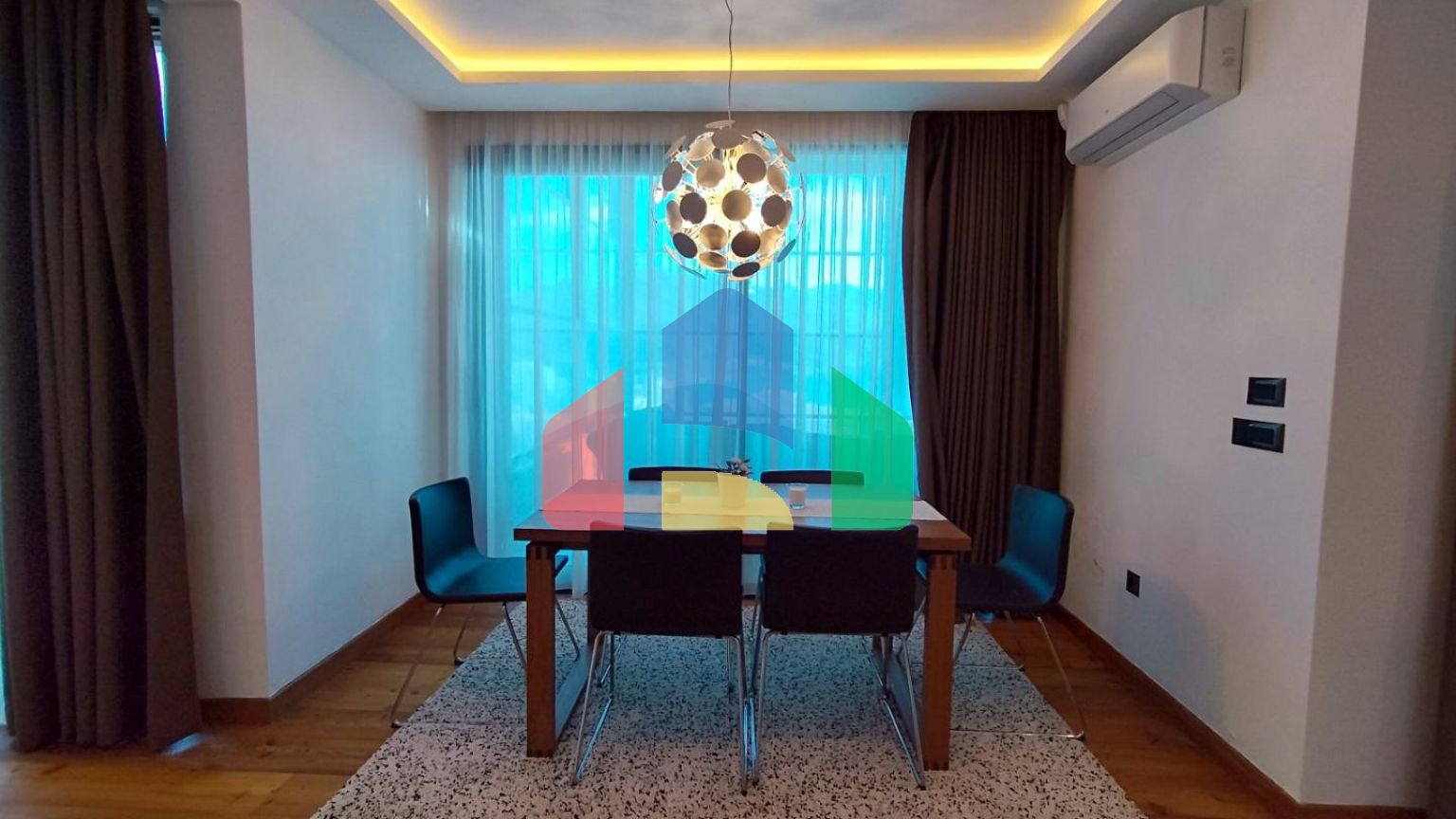 Роскошный двухэтажный пентхаус в Бечичи