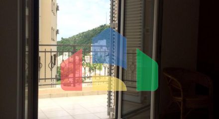 Четырехкомнатная квартира в новом доме с гаражом