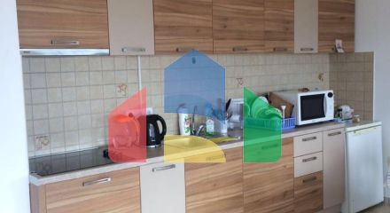 Четырехкомнатная квартира в новом доме с гаражом