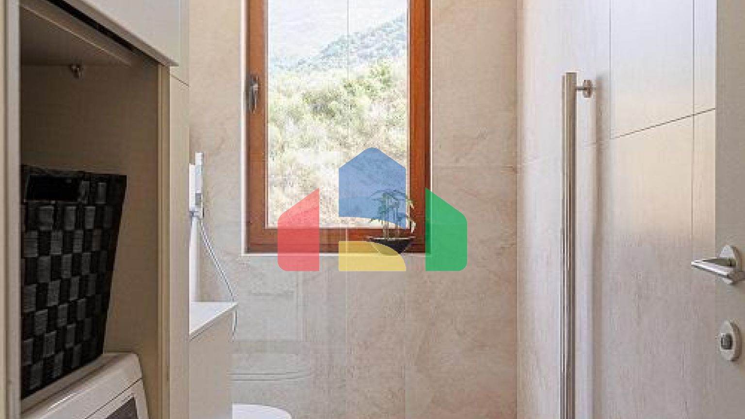 Премиум квартира в жилом комплексе с бассейном расположенная в Бечичи, пригород Будвы.