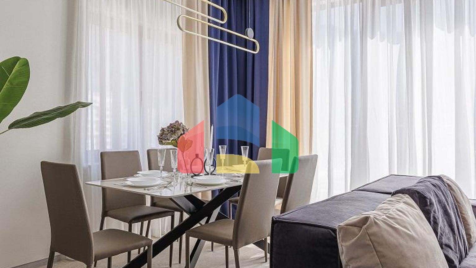 Премиум квартира в жилом комплексе с бассейном расположенная в Бечичи, пригород Будвы.