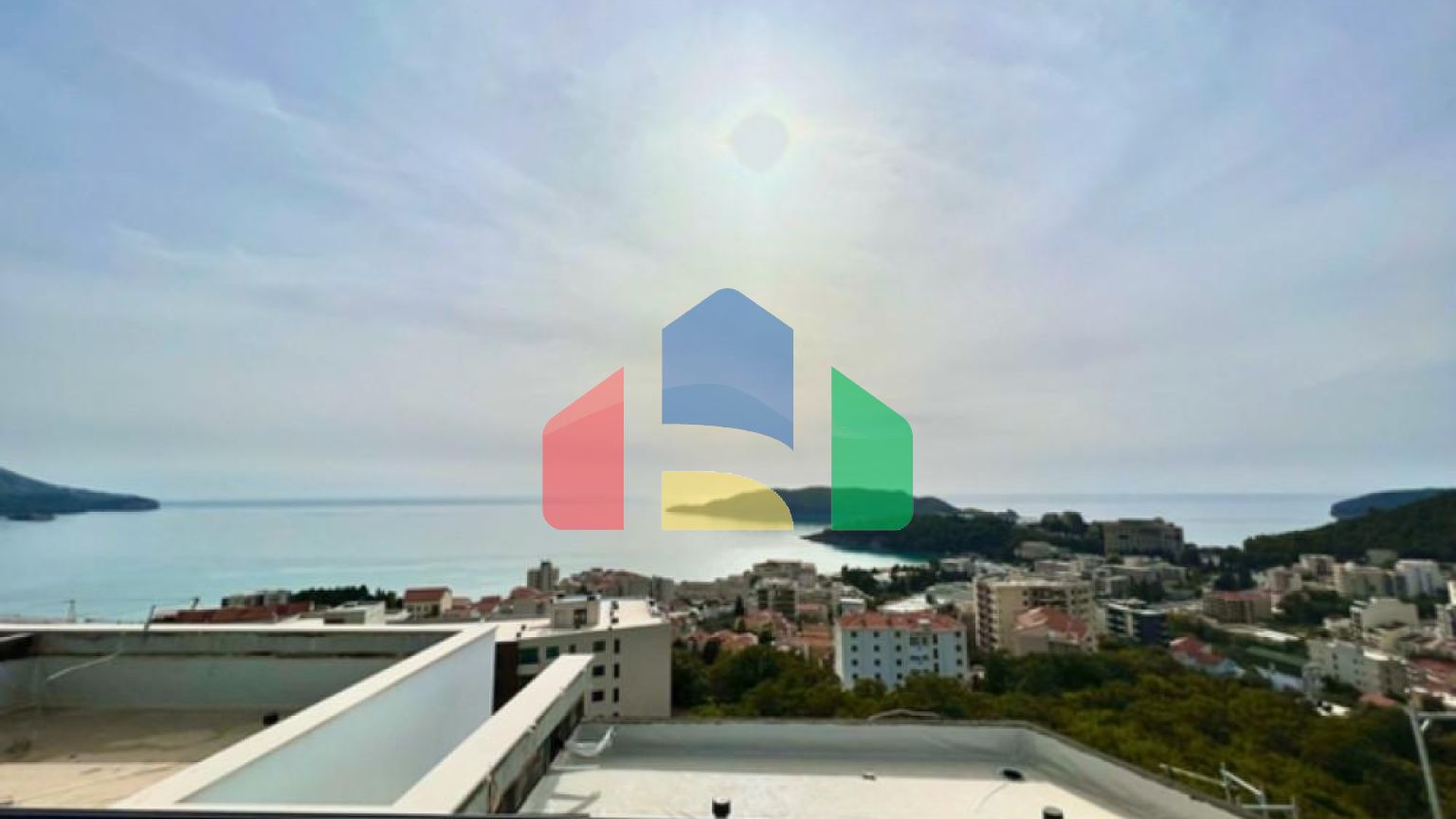 Будванская ривьера, район Бечичи. Новый жилой комплекс в популярном районе.