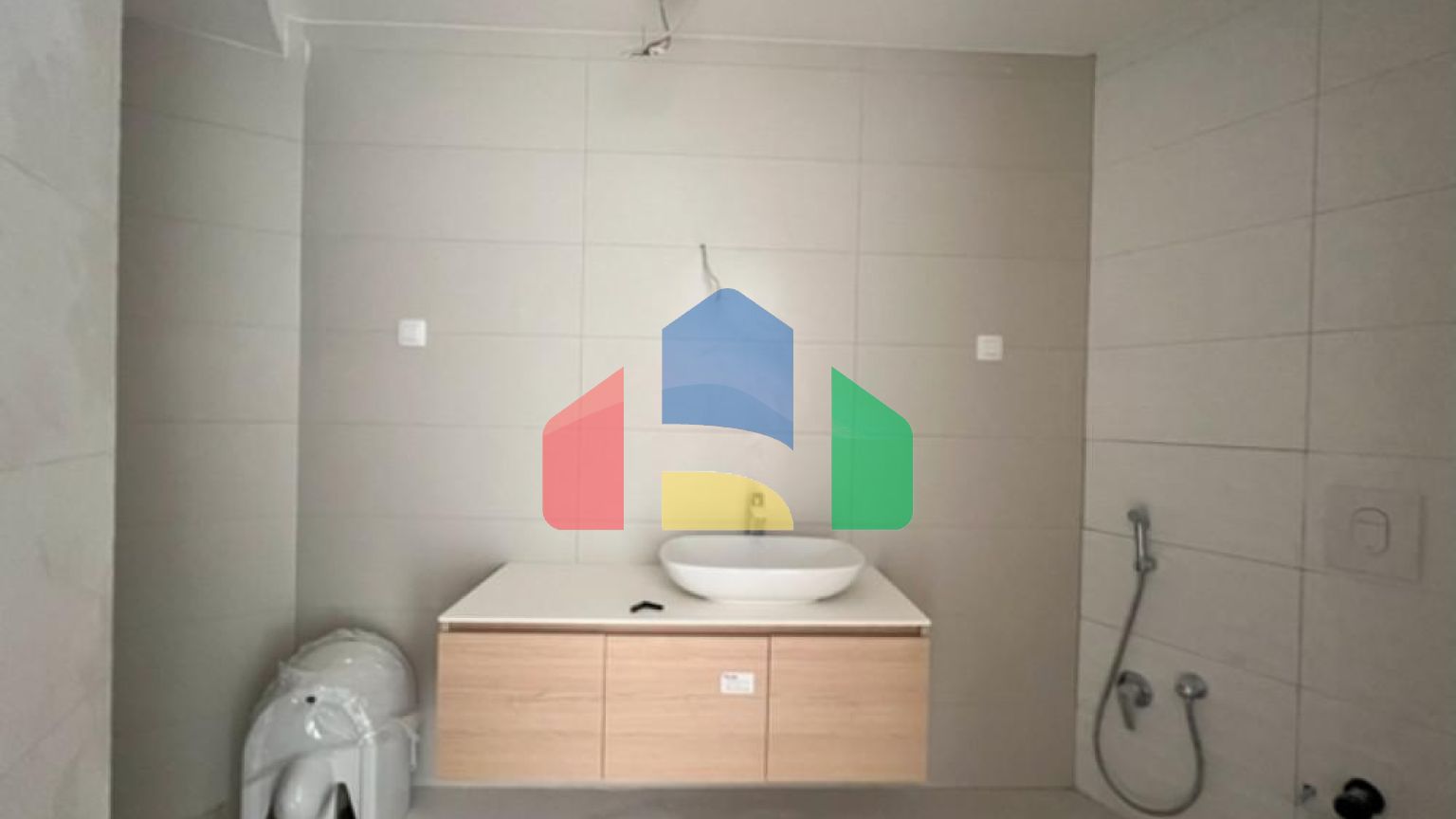 Будванская ривьера, район Бечичи. Новый жилой комплекс в популярном районе.