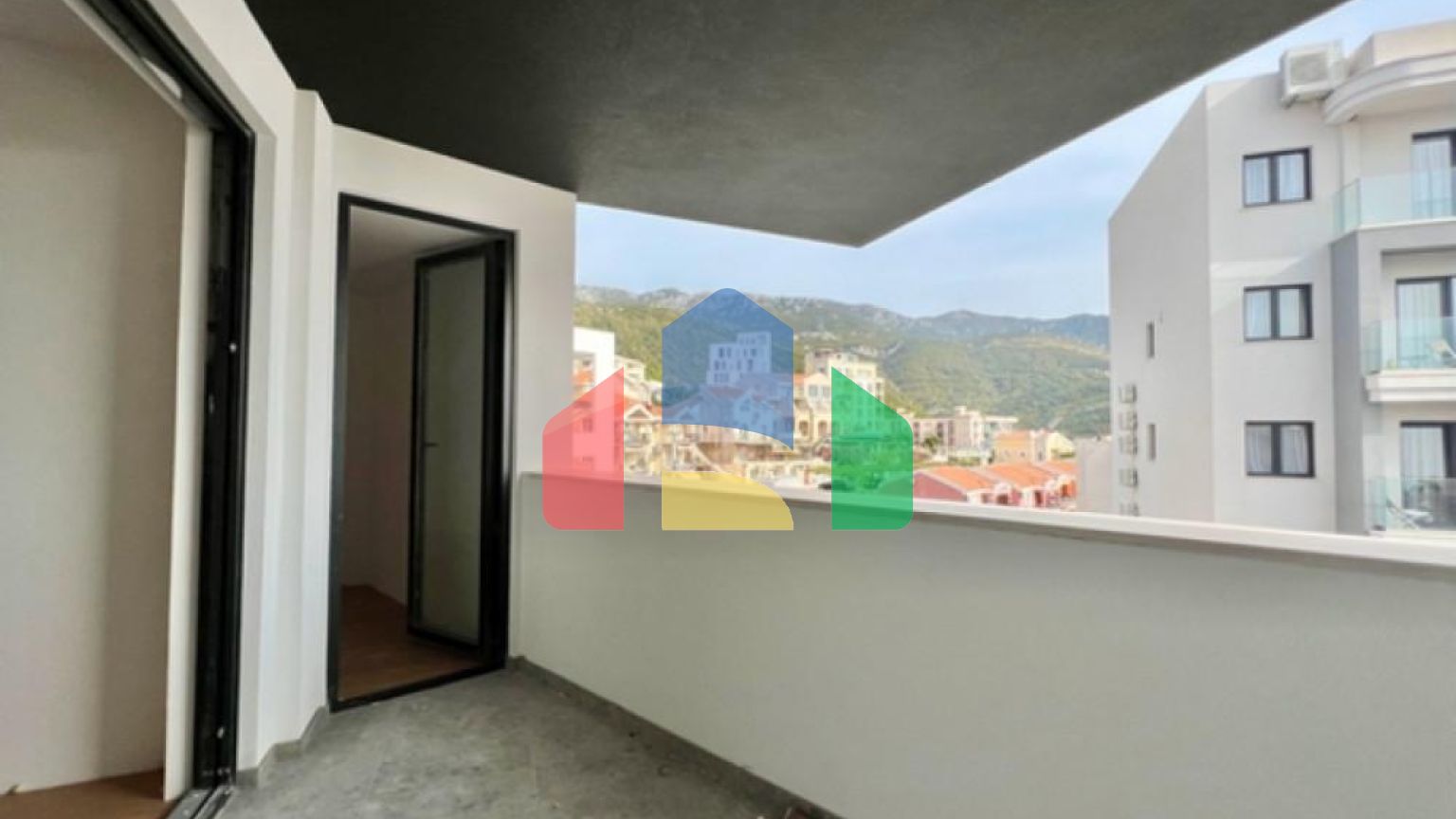 Будванская ривьера, район Бечичи. Новый жилой комплекс в популярном районе.