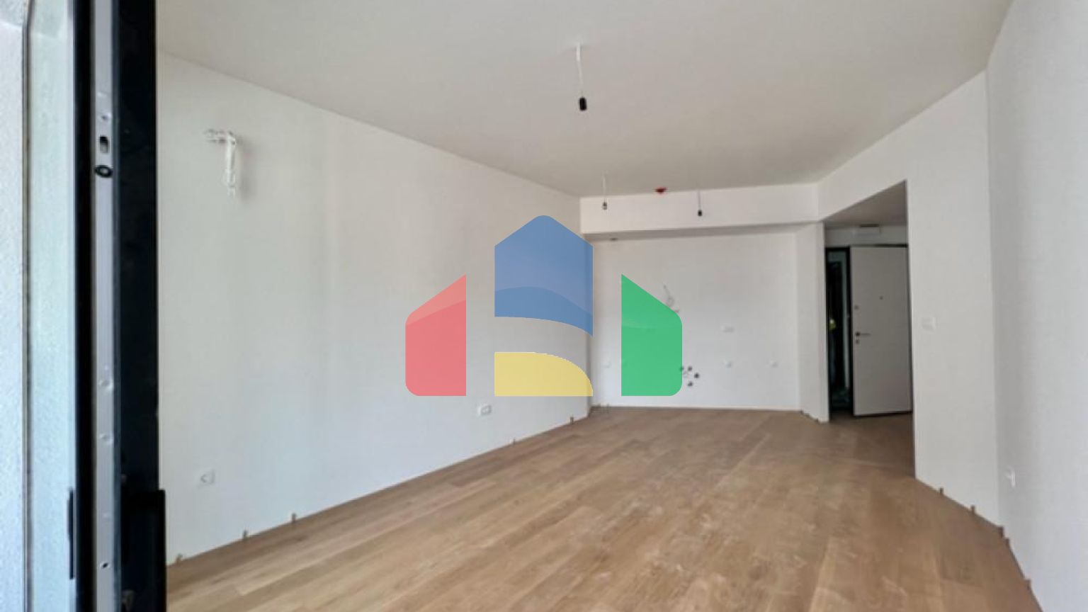 Будванская ривьера, район Бечичи. Новый жилой комплекс в популярном районе.