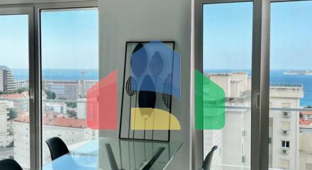 Продается светлая новая квартира в ЖК Fablife с панорамным видом на море, горы и Бечичи.
