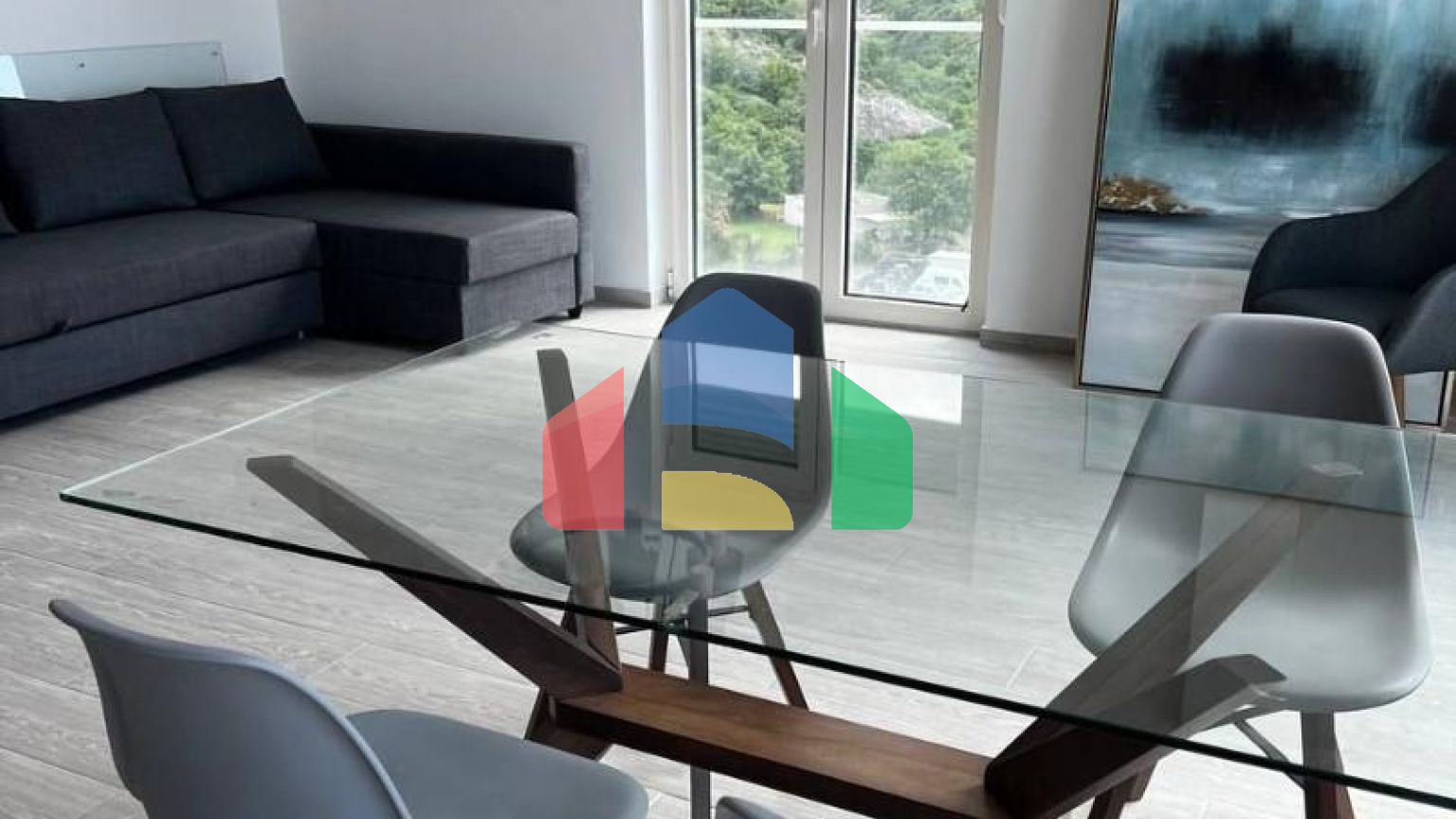 Продается светлая новая квартира в ЖК Fablife с панорамным видом на море, горы и Бечичи.