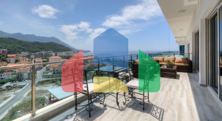 Роскошный пентхаус с потрясающей террасой и ошеломительным панорамным видом на море.