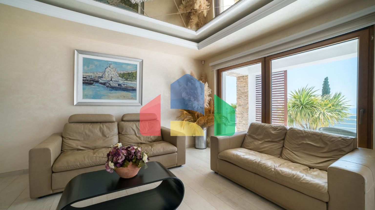 Уникальный жилой комплекс в поселке Ивановичи (Бечичи).