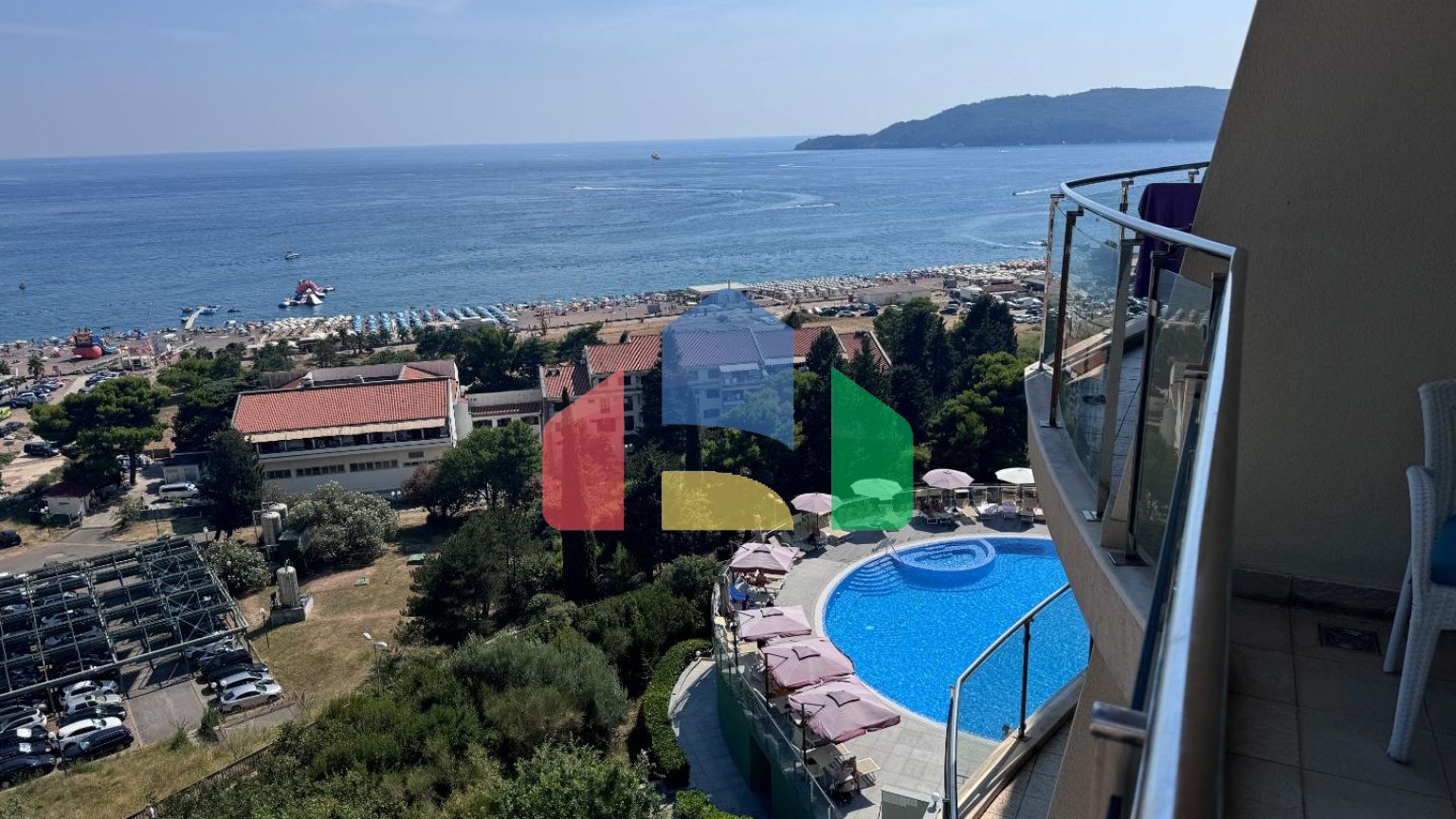 Квартира с 2 спальнями и панорамным видом на море и горы в Бечичи, новый комплекс с бассейном