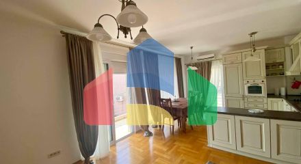 Квартира с двумя спальнями, с шикарным видом на море и горы!