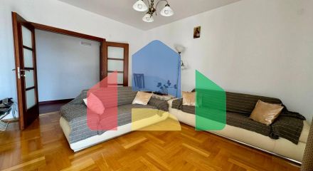 Квартира с двумя спальнями, с шикарным видом на море и горы!