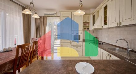 Two bedroom apartment with a gorgeous view of the sea and mountains