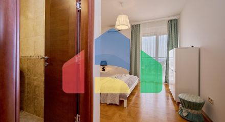 Квартира с двумя спальнями, с шикарным видом на море и горы