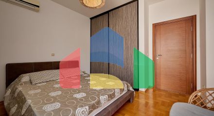 Квартира с двумя спальнями, с шикарным видом на море и горы