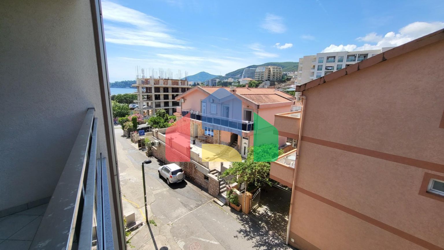 Продажа квартиры с 2 спальнями в Бечичи, Черногория.