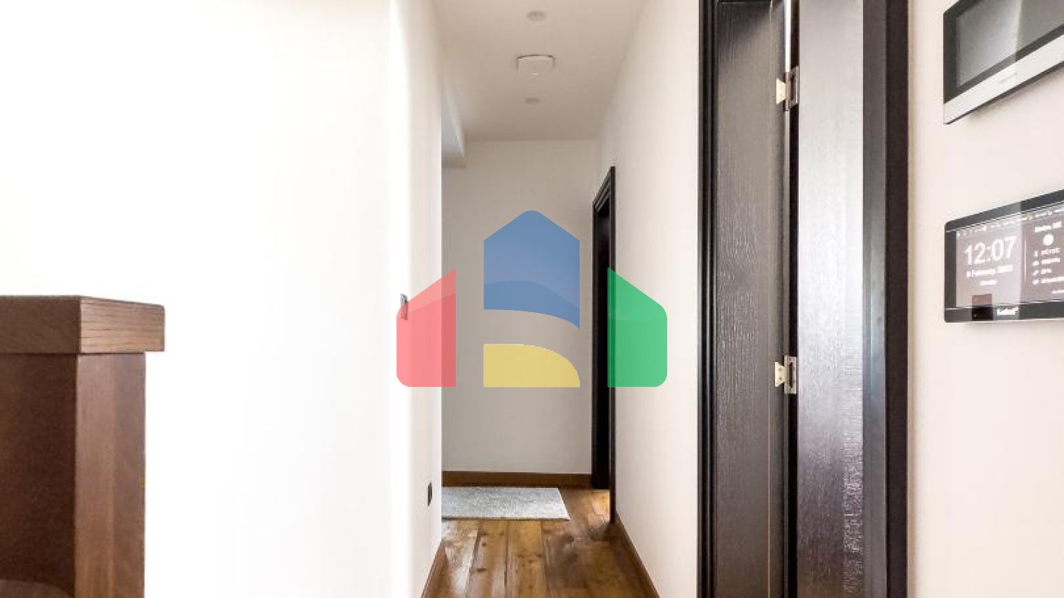 Продаётся роскошный двухэтажный пентхаус с бассейном и панорамным видом на море!