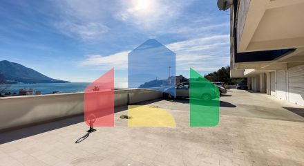 Продаётся роскошный двухэтажный пентхаус с бассейном и панорамным видом на море!