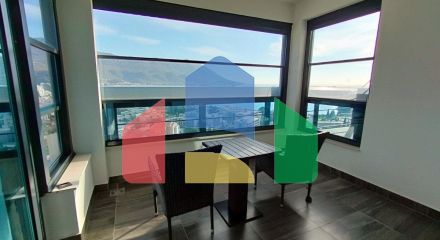 Продаётся роскошный двухэтажный пентхаус с бассейном и панорамным видом на море!