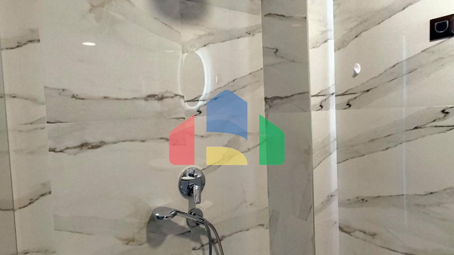 Продаётся роскошный двухэтажный пентхаус с бассейном и панорамным видом на море!