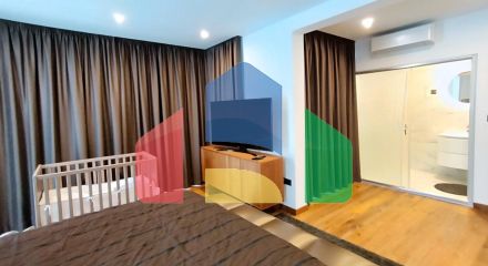 Продаётся роскошный двухэтажный пентхаус с бассейном и панорамным видом на море!