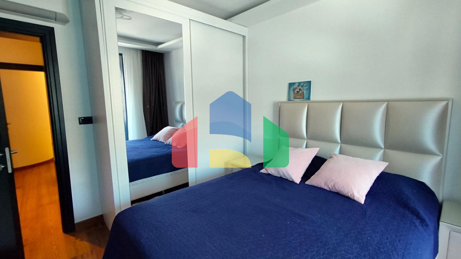 Продаётся роскошный двухэтажный пентхаус с бассейном и панорамным видом на море!