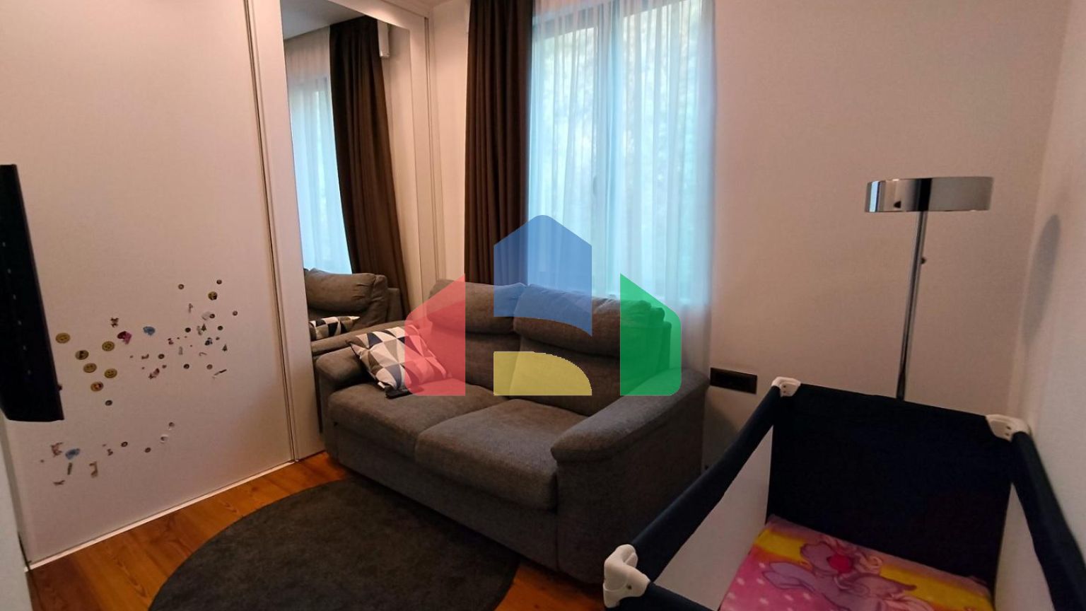 Продаётся роскошный двухэтажный пентхаус с бассейном и панорамным видом на море!