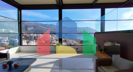 Продаётся роскошный двухэтажный пентхаус с бассейном и панорамным видом на море!