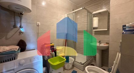 Уютная квартира с боковым видом на море и горы в Бечичи!