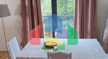 Уютная квартира с боковым видом на море и горы в Бечичи!
