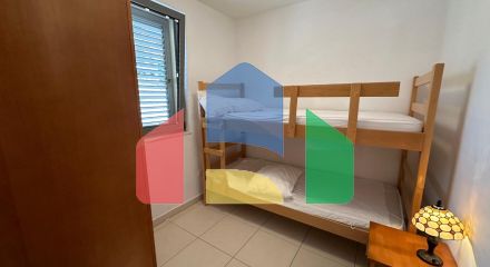 Квартира с 2 спальнями и панорамным видом на море в Бечичи