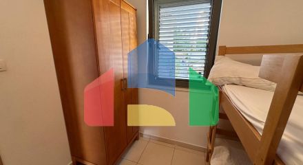 Квартира с 2 спальнями и панорамным видом на море в Бечичи