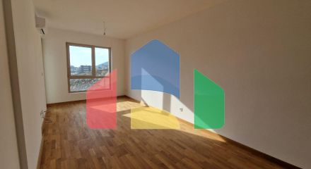 1 bedroom apartment in Becici with sea view