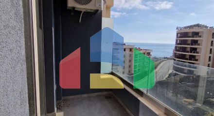 1 bedroom apartment in Becici with sea view