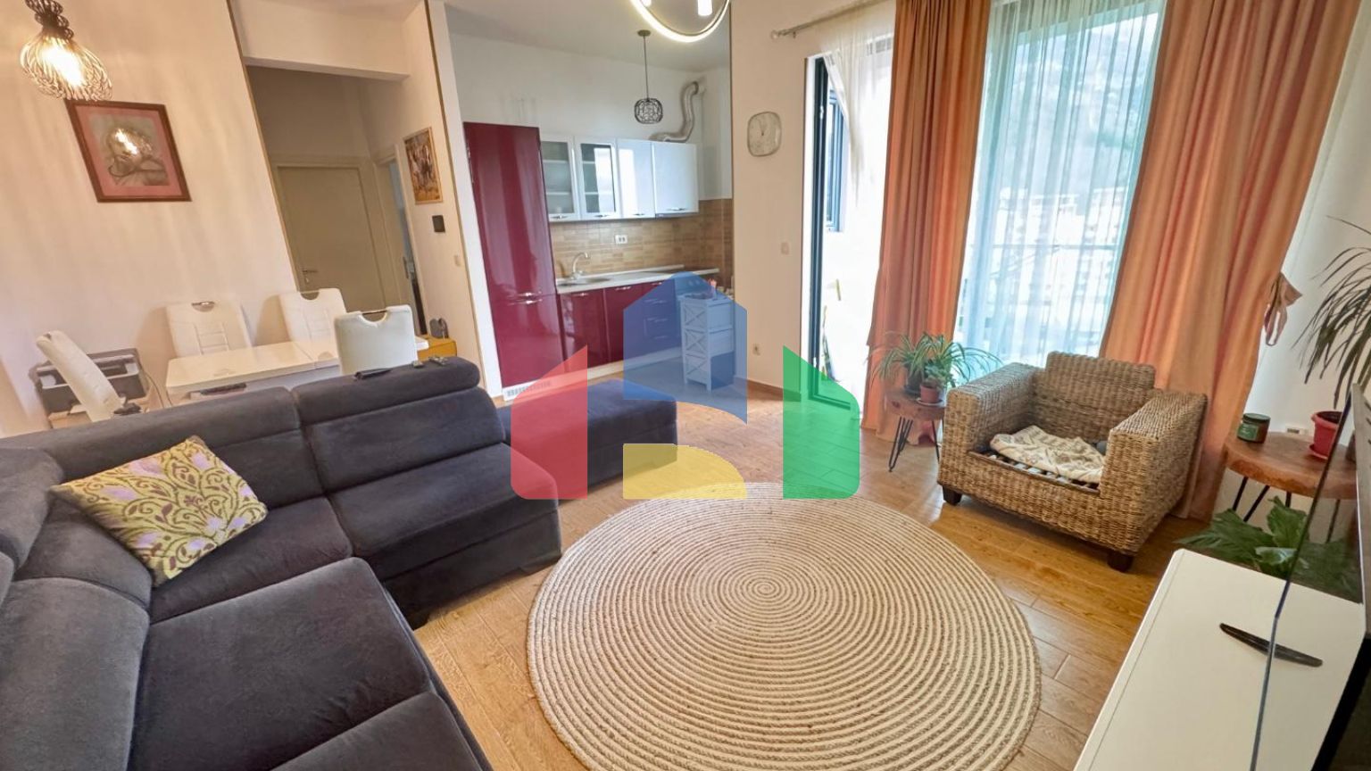 Квартира с 1 спальней с панорамным видом на море и горы в Бечичи